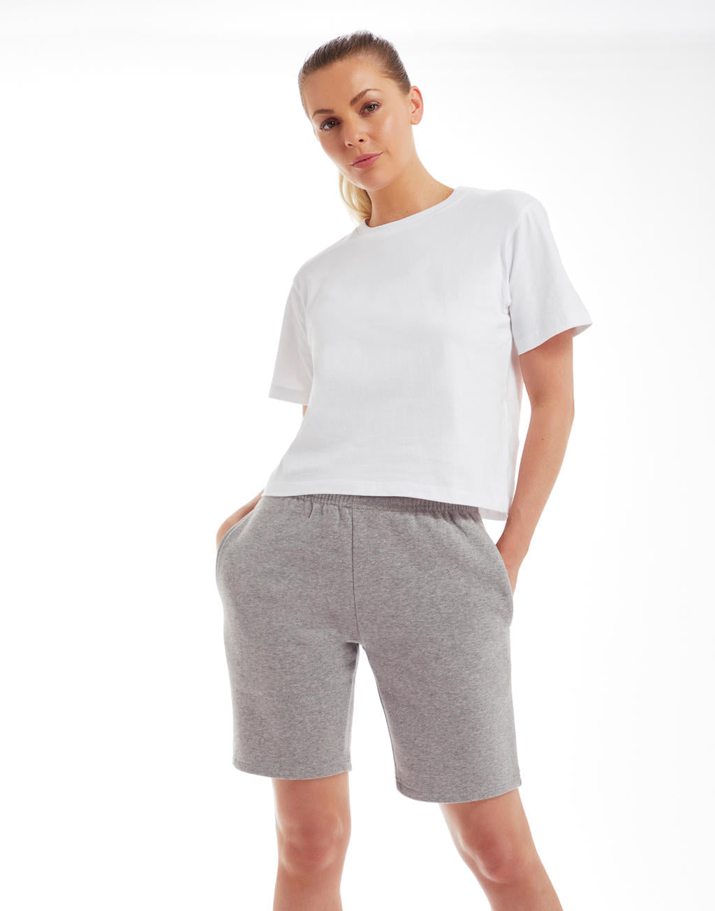 Mantis 90048 - Essential Shorts