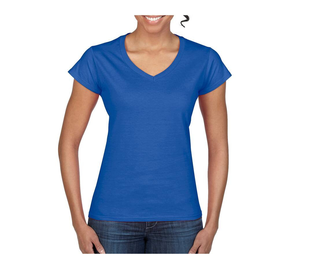 Camiseta Softstyle® Mujer cuello pico 64V00L